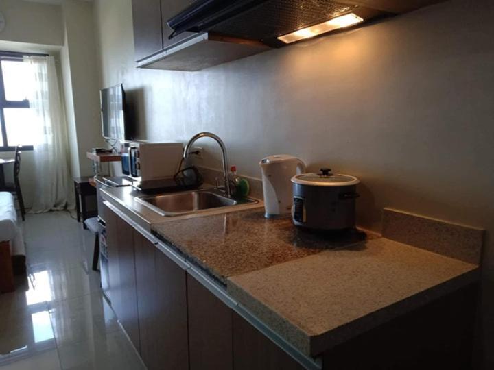 Horizon 101 A4 Near Robinson Mall Free Pool Wifi Cebu Esterno foto