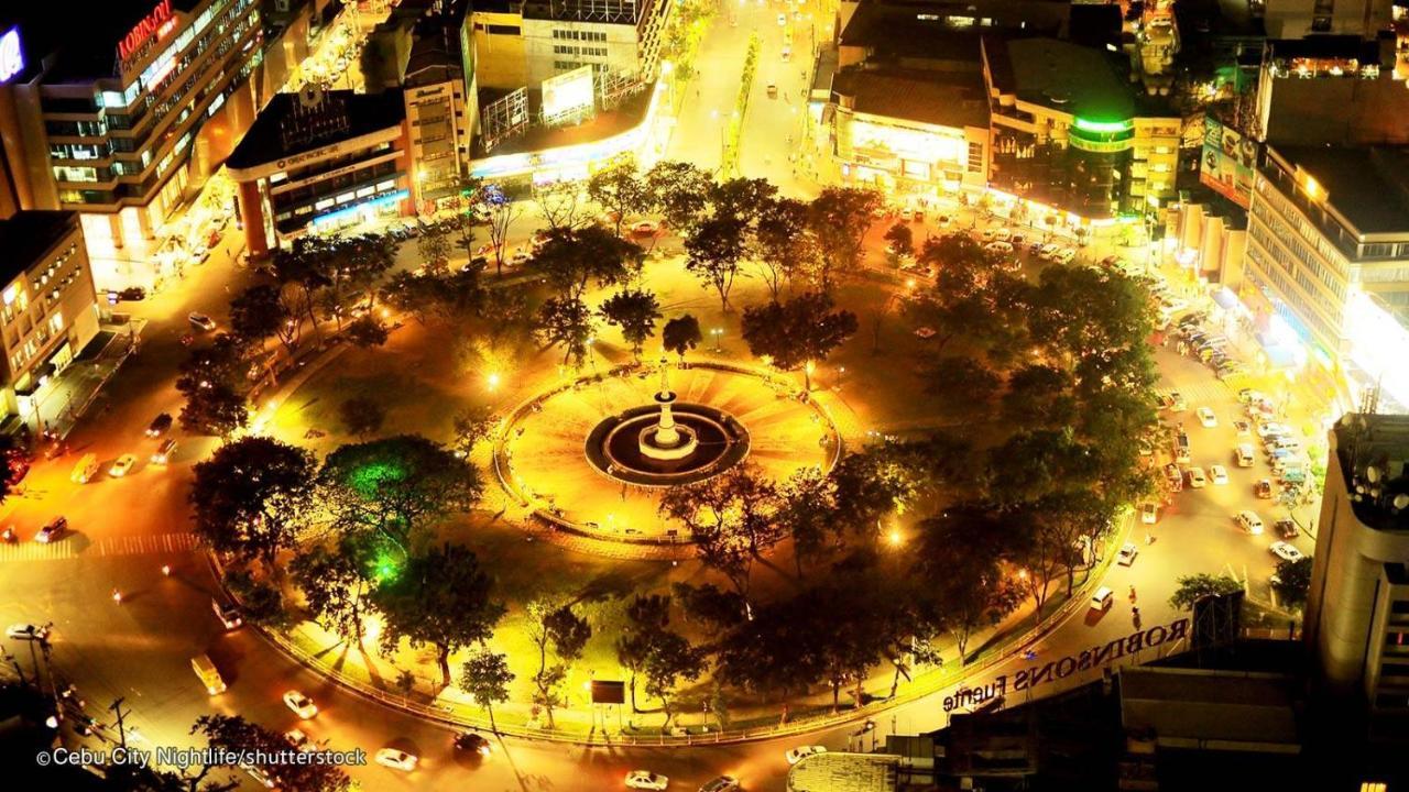 Horizon 101 A4 Near Robinson Mall Free Pool Wifi Cebu Esterno foto